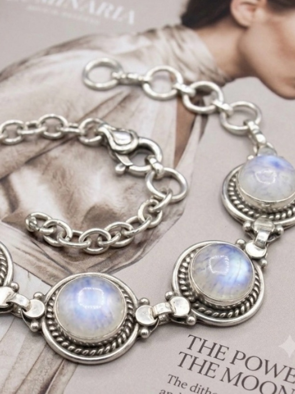 Vintage Rainbow Moonstone Silver Bracelet - White/Blue Hues